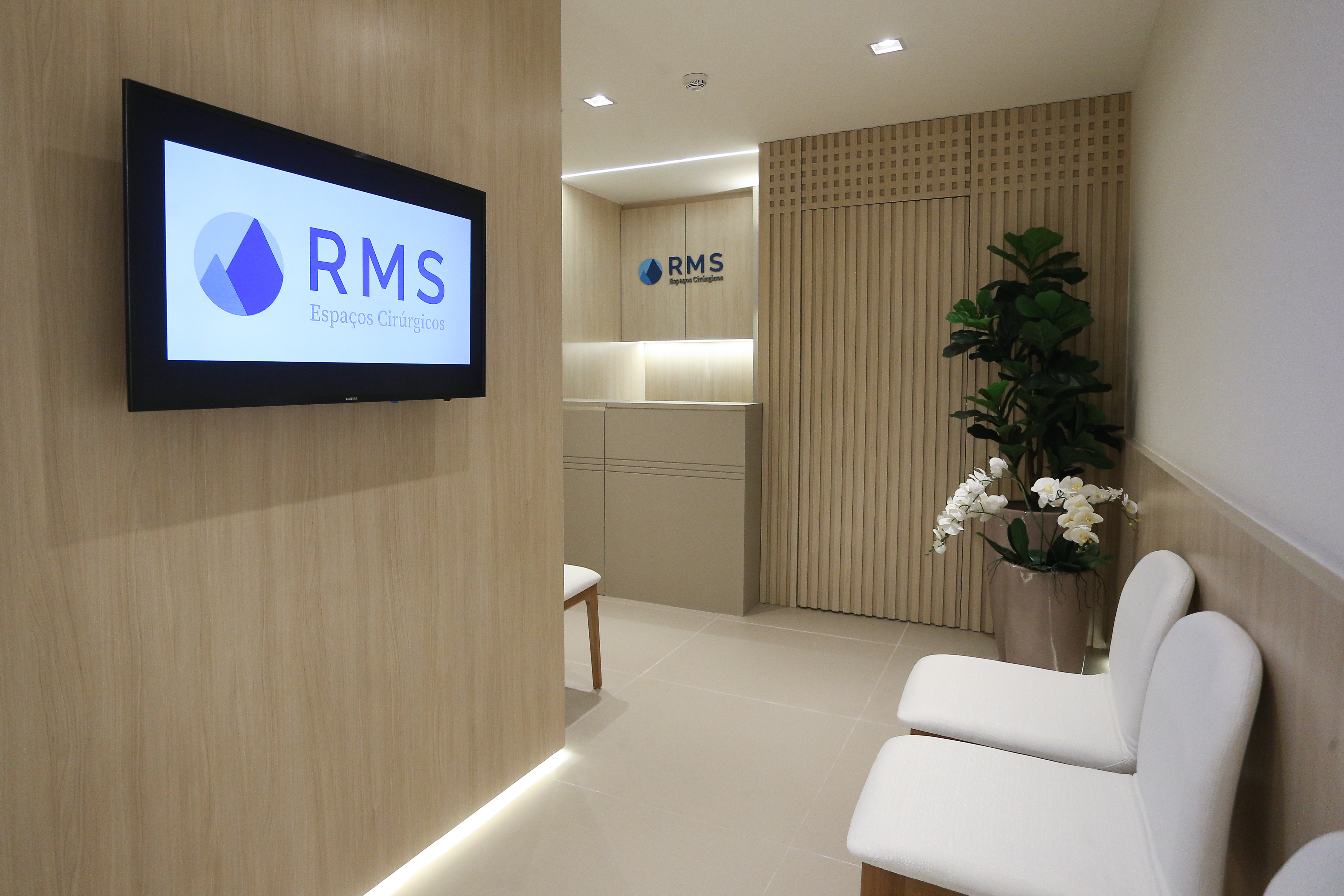 Recepção acolhedora da RMS Espaços Cirúrgicos